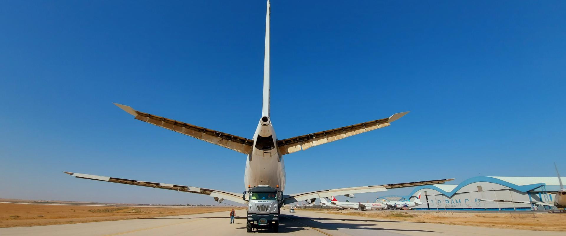 Transport of A330 - JORAMCO
